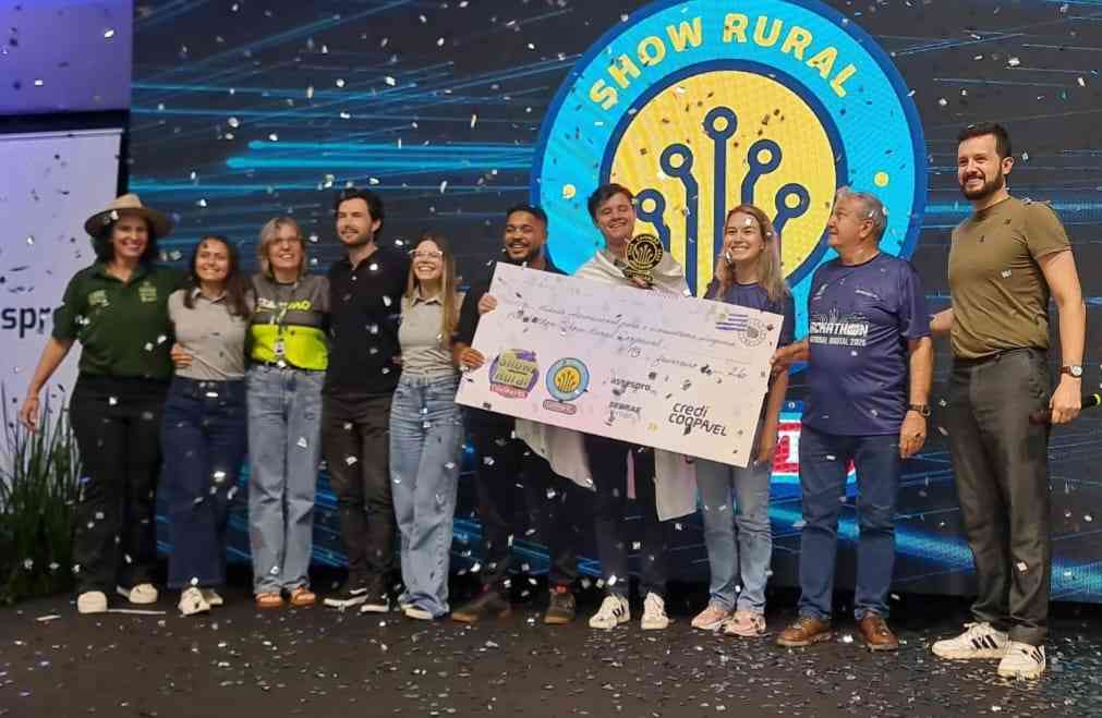 Equipe Feira Fácil vence o Hackathon e vai conhecer ecossistema de inovação do Uruguai